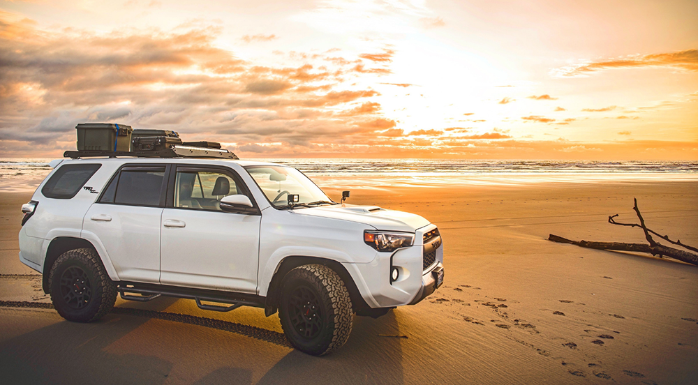 Toyota 4x4 at the beach, COG Aggregation